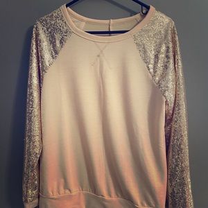 Apricot pullover with sequins sleeves